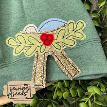 Load image into Gallery viewer, Christmas Baby Jesus Manger with Leaves and Berries Applique SS - Sewing Seeds